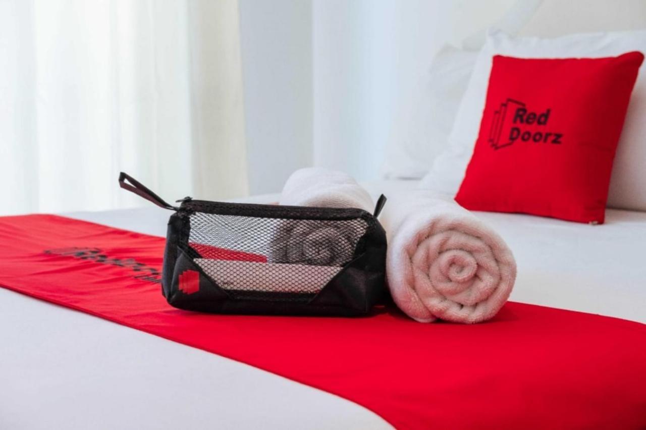 Reddoorz @ Maganda Drive In Hotel Pampanga Angeles Ngoại thất bức ảnh
